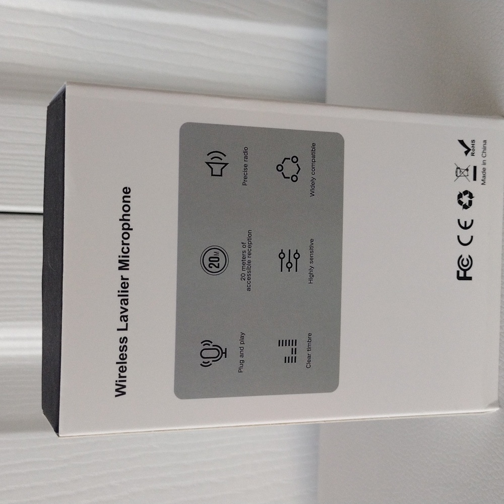 Wireless Microphone - Picture 4 of 11
